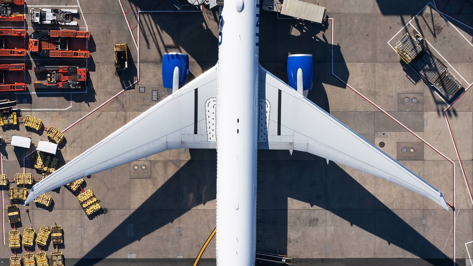 Tough Weekend: Southwest & Alaska Passengers Battle Flight Schedule Woes