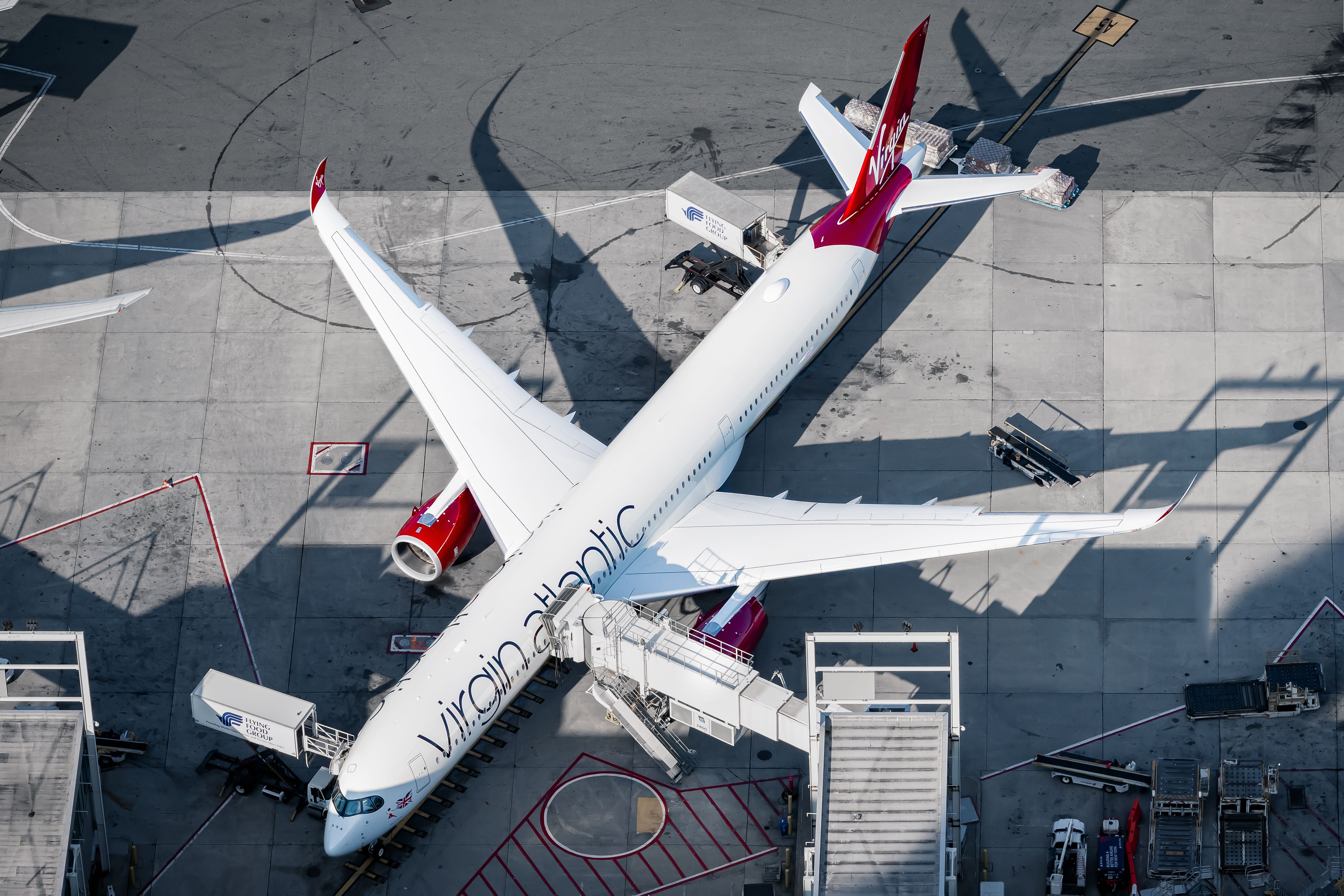 Virgin Atlantic Airways Airbus A350-1041 G-VLUX
