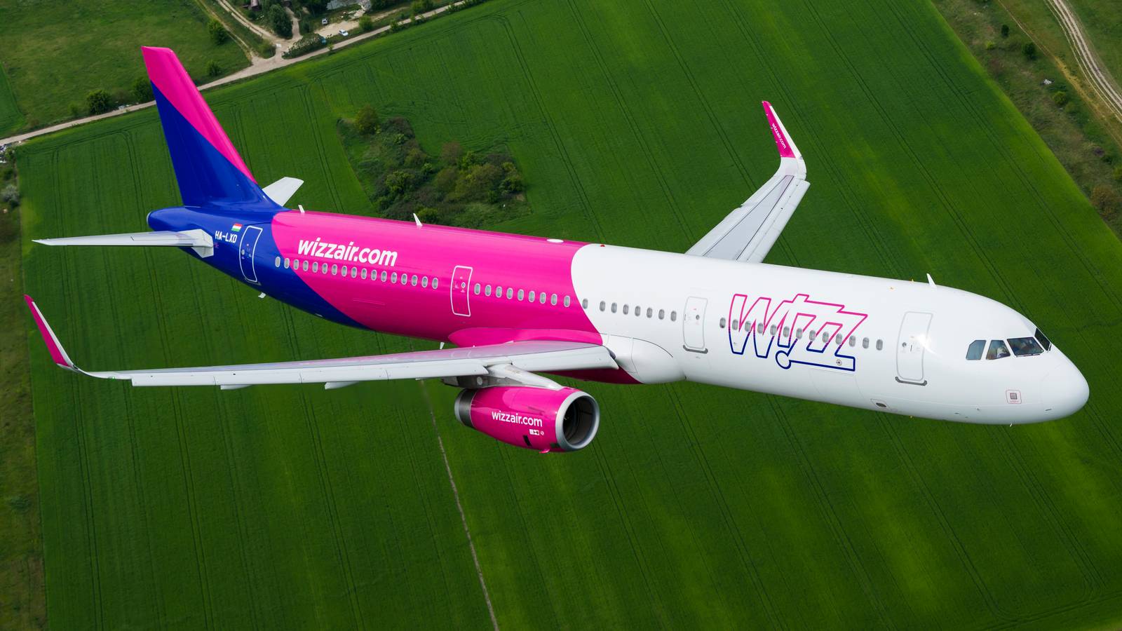 Wizz Air Airbus A321neo Takes A Beating Landing In Hail