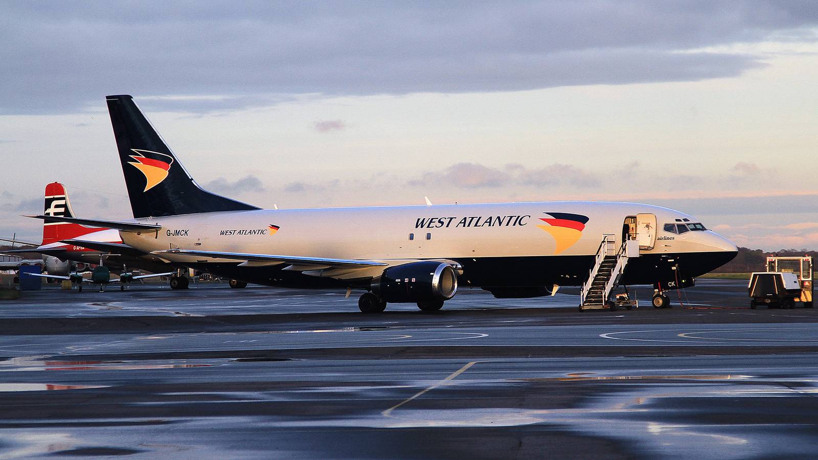 Accident Report: Hard Landing Caused A Boeing 737 To Be Written Off Last Year