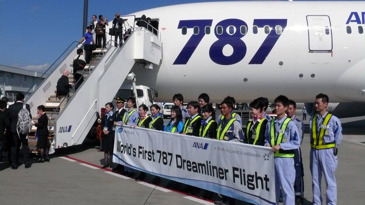 Throwback: The World's First Passenger-Carrying Boeing 787 Flight In Photos