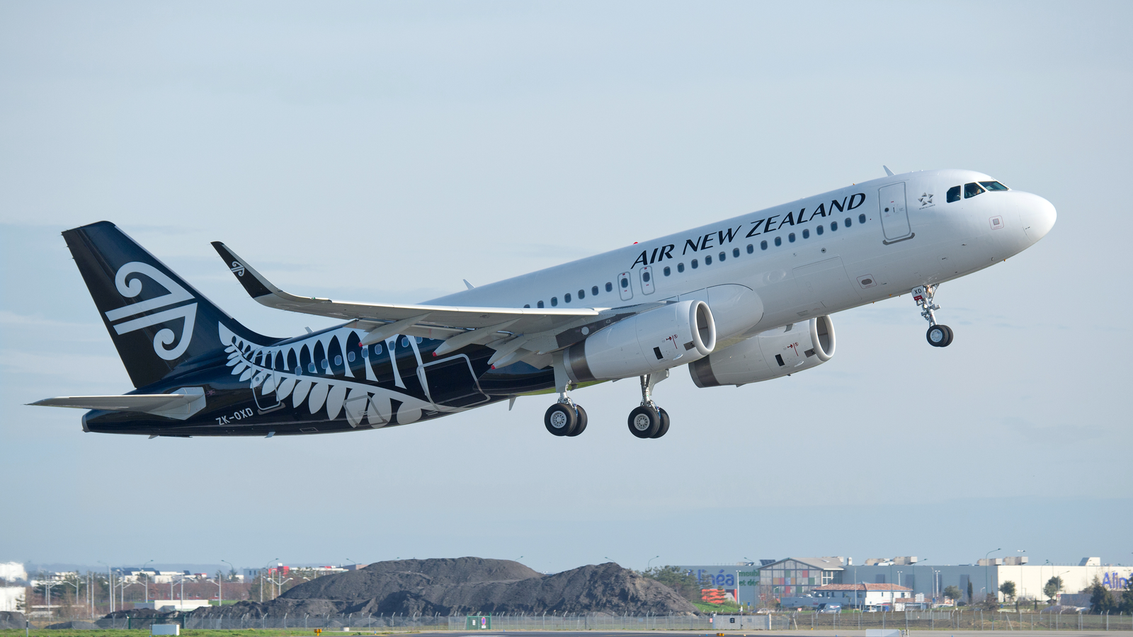 Air New Zealand Battens Down Hatches As Cyclone Gabrielle Threatens
