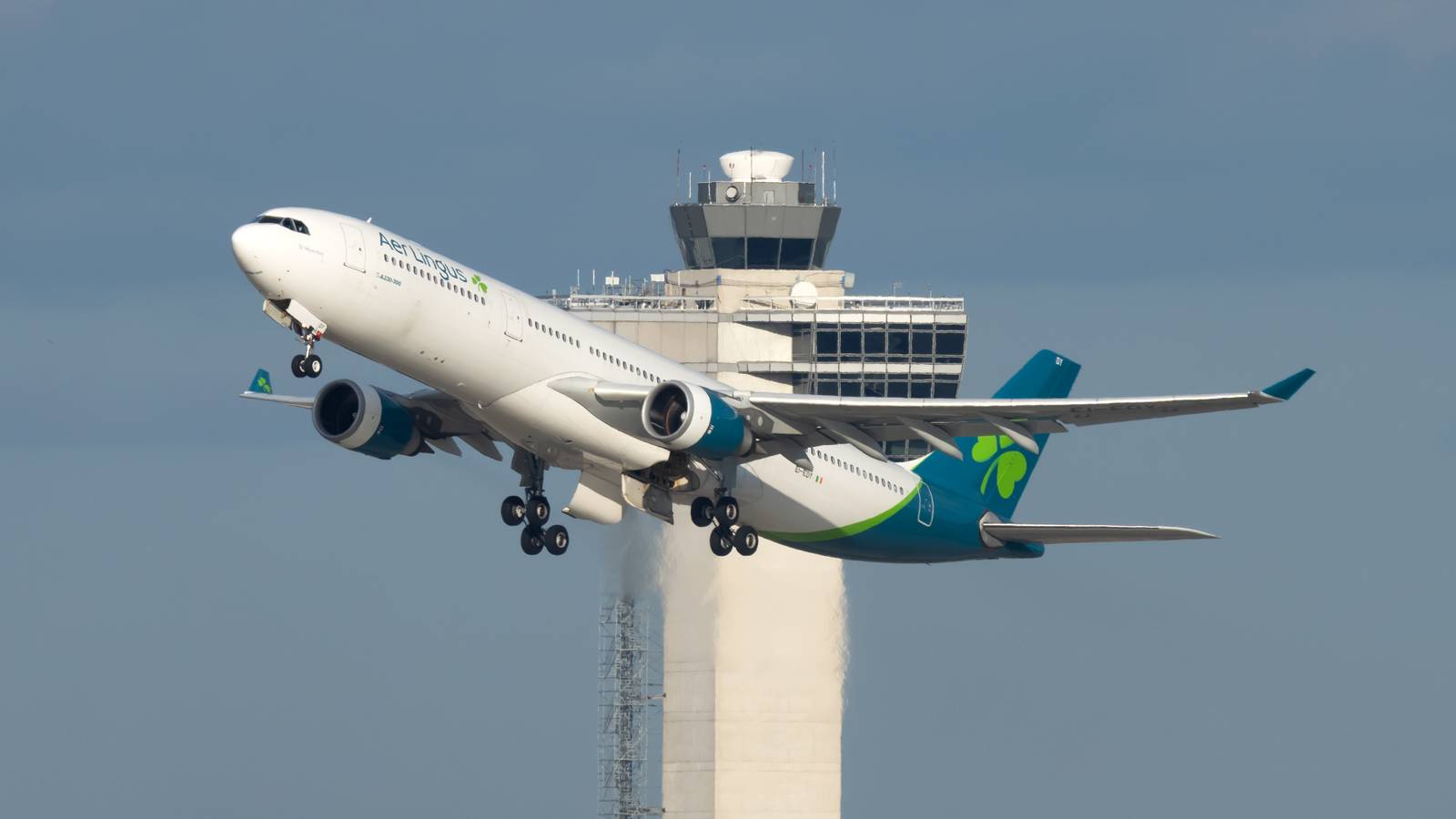 Ireland's Aer Lingus Resumes Non-Stop Flights To Los Angeles