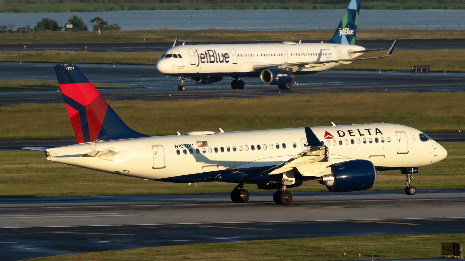 4 July Chaos: Over 10k US Flights Have Been Delayed So Far This Weekend