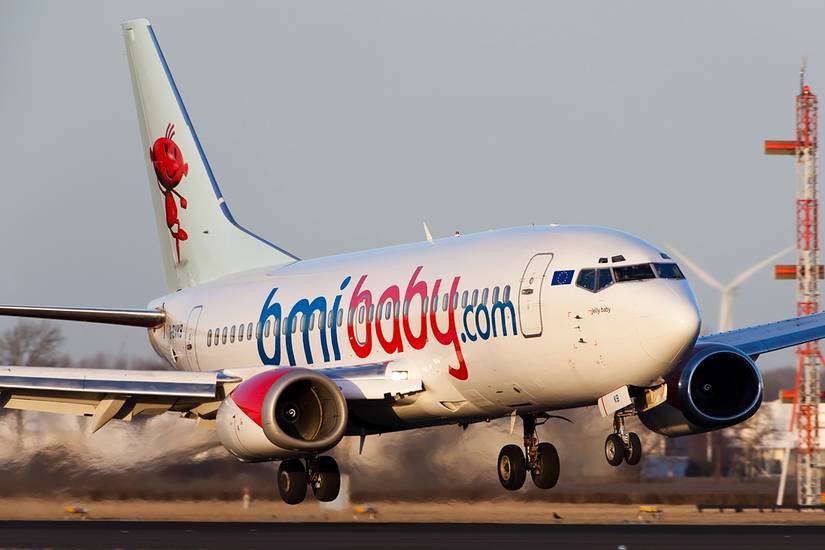 BMI Baby 737-500 G-BVKB