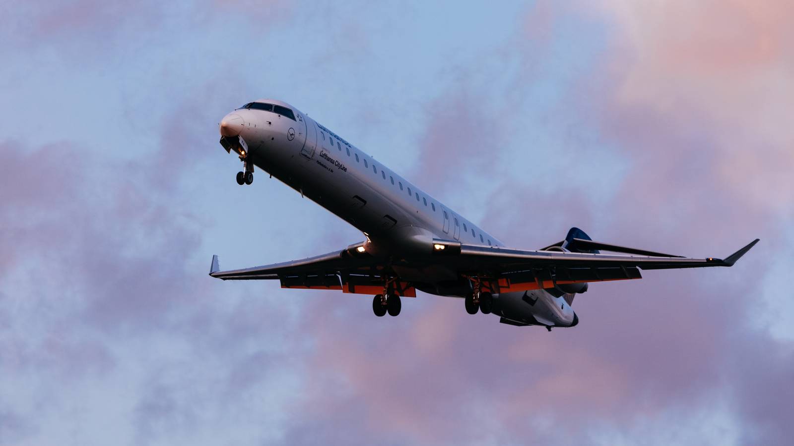 Lufthansa's Liverpool Launch: A Look At The Inaugural Flight From Frankfurt