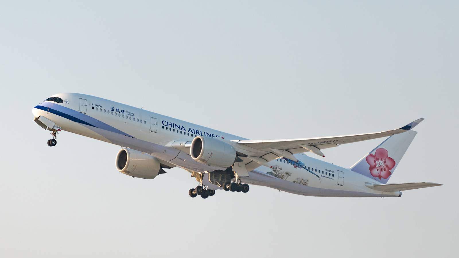 China Airlines Operates Sustainable Flight To Singapore
