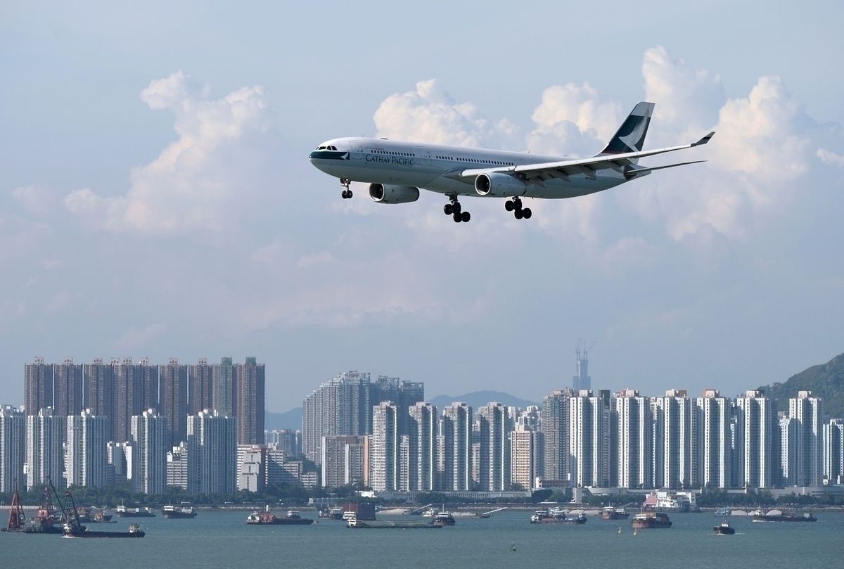Hong Kong Suspends Flight Ban Mechanism As Students Return Home