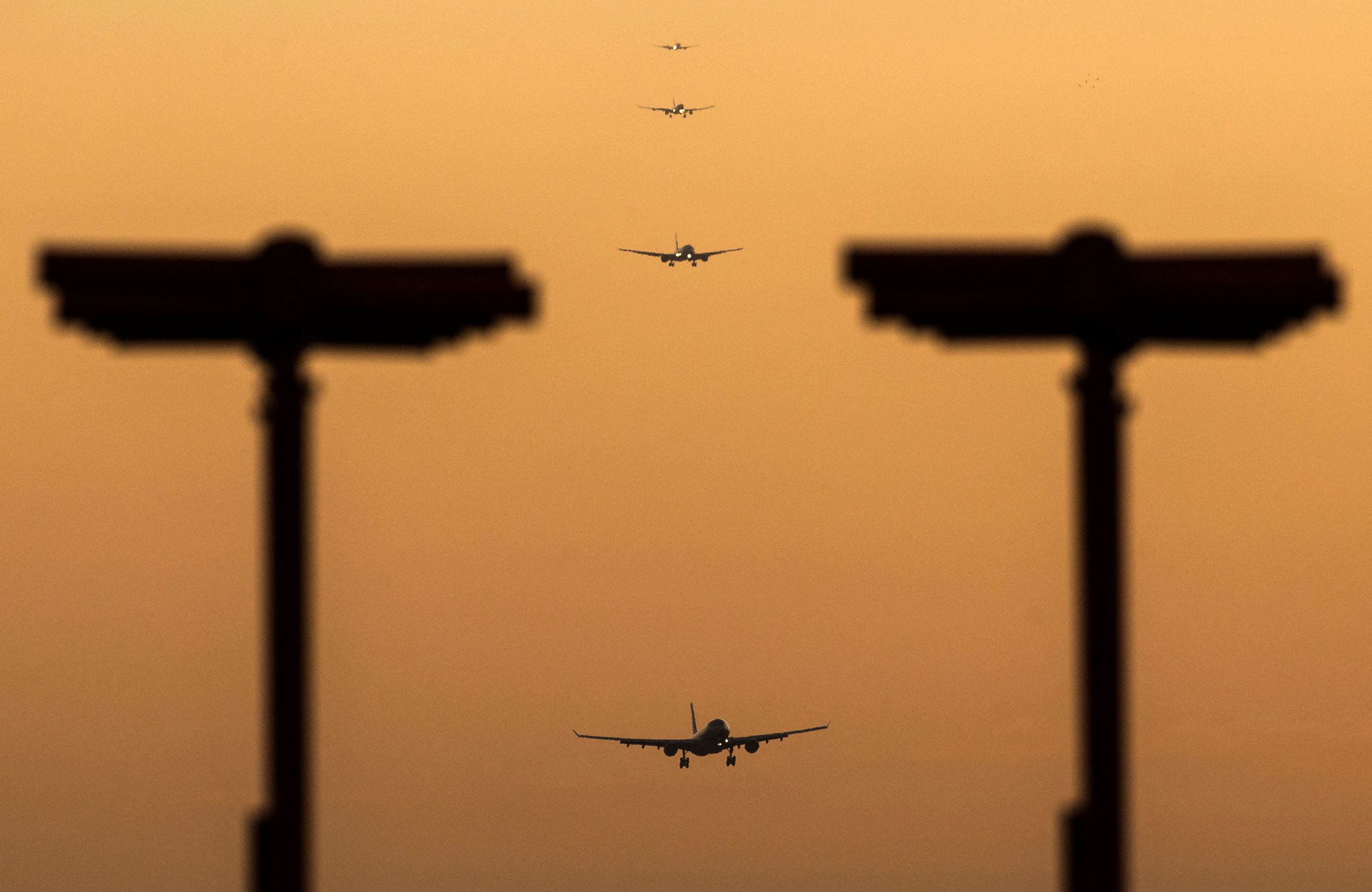 The UK Aims To Operate Its First Net-Zero Transatlantic Flight Next Year