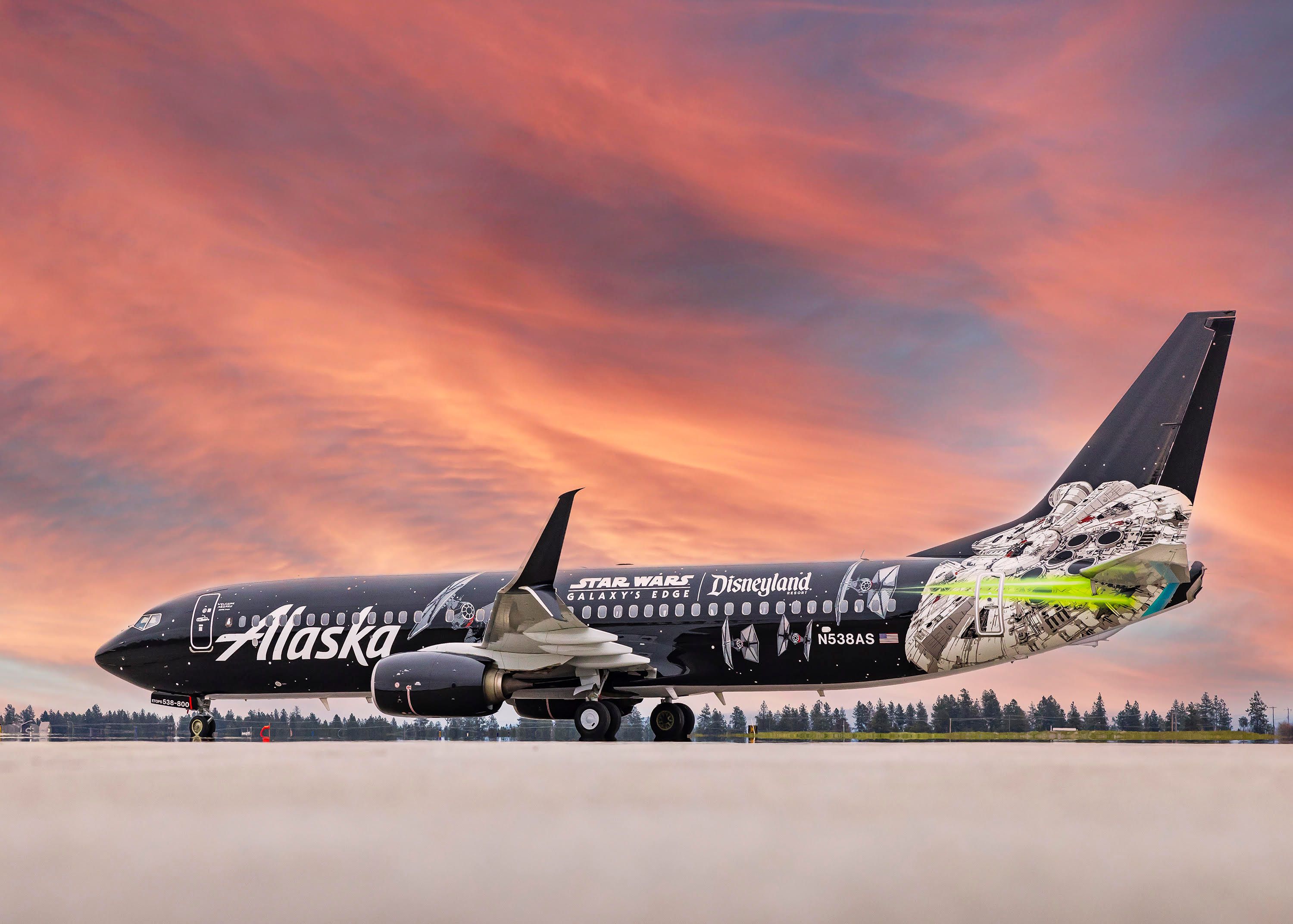 Alaska Airlines Reveals New Star Wars Boeing 737 Livery