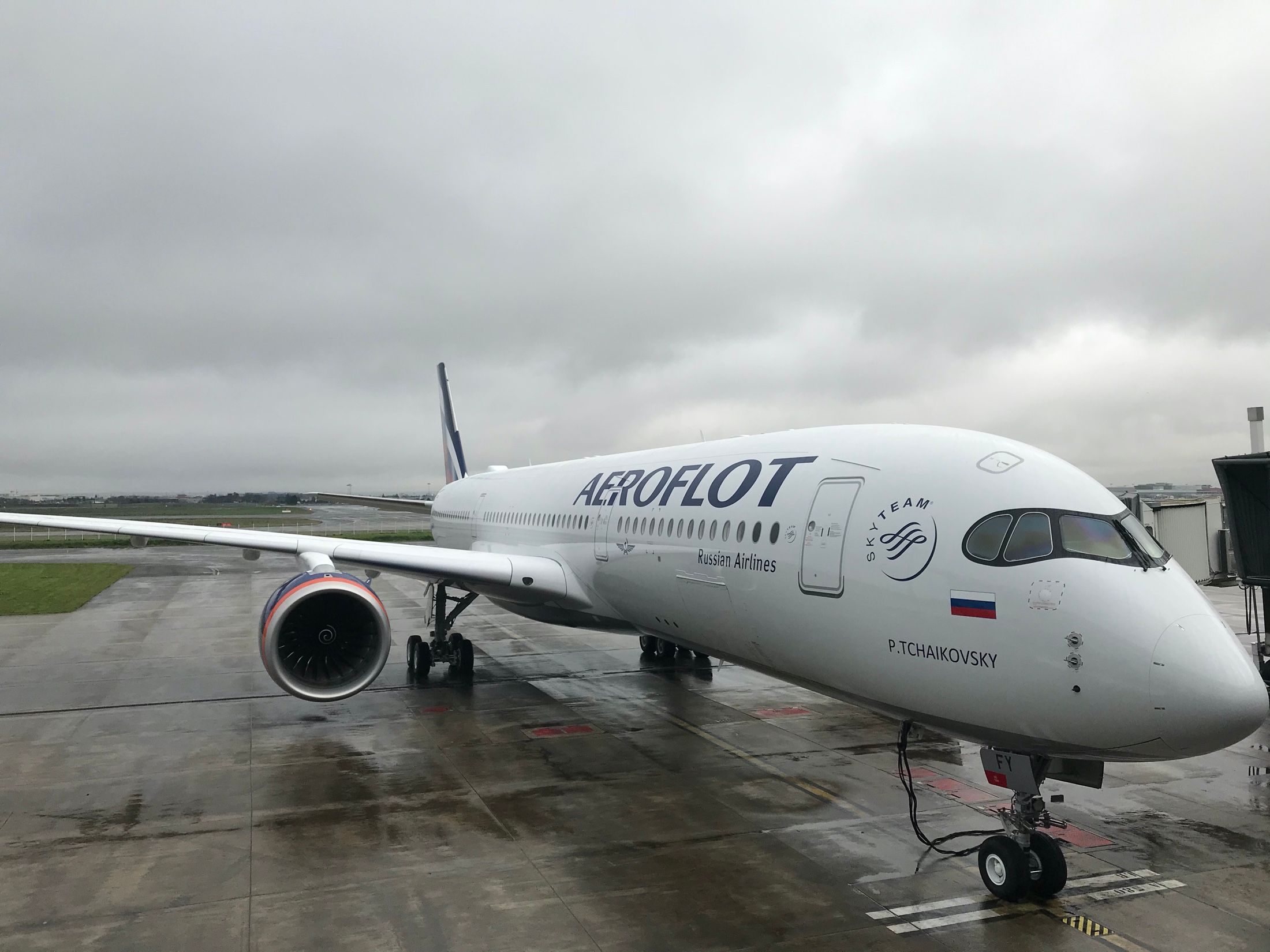 Russian Airlines Expected To Start Cannibalizing Western Aircraft For Spare Parts