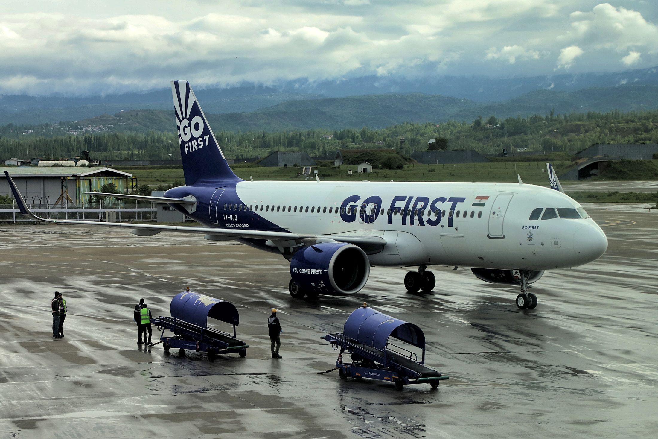 Passengers Faint On Go First Flight After AC Stops Working