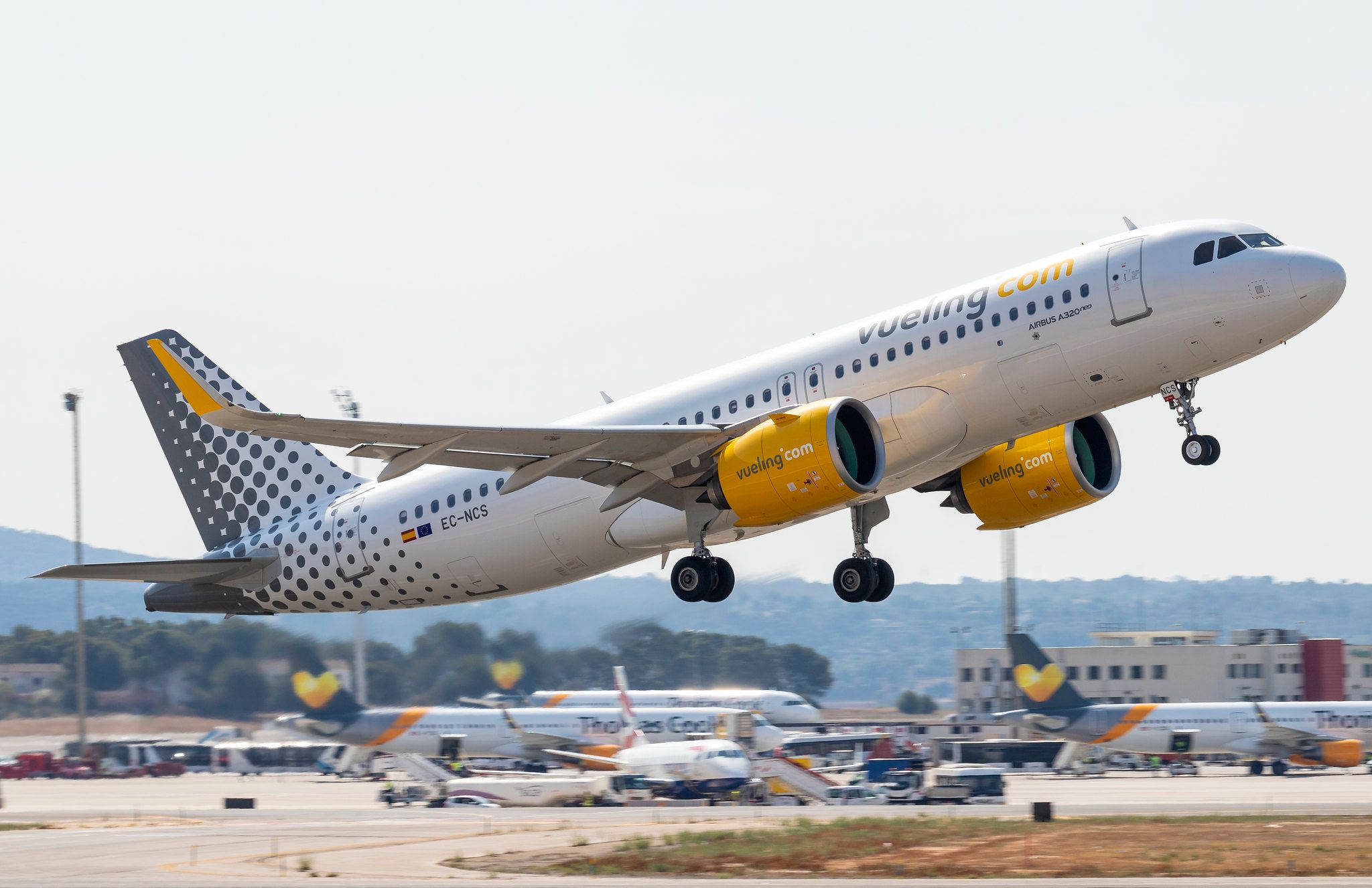 A Look At The All-Airbus Fleet Of Spanish LCC Vueling Airlines