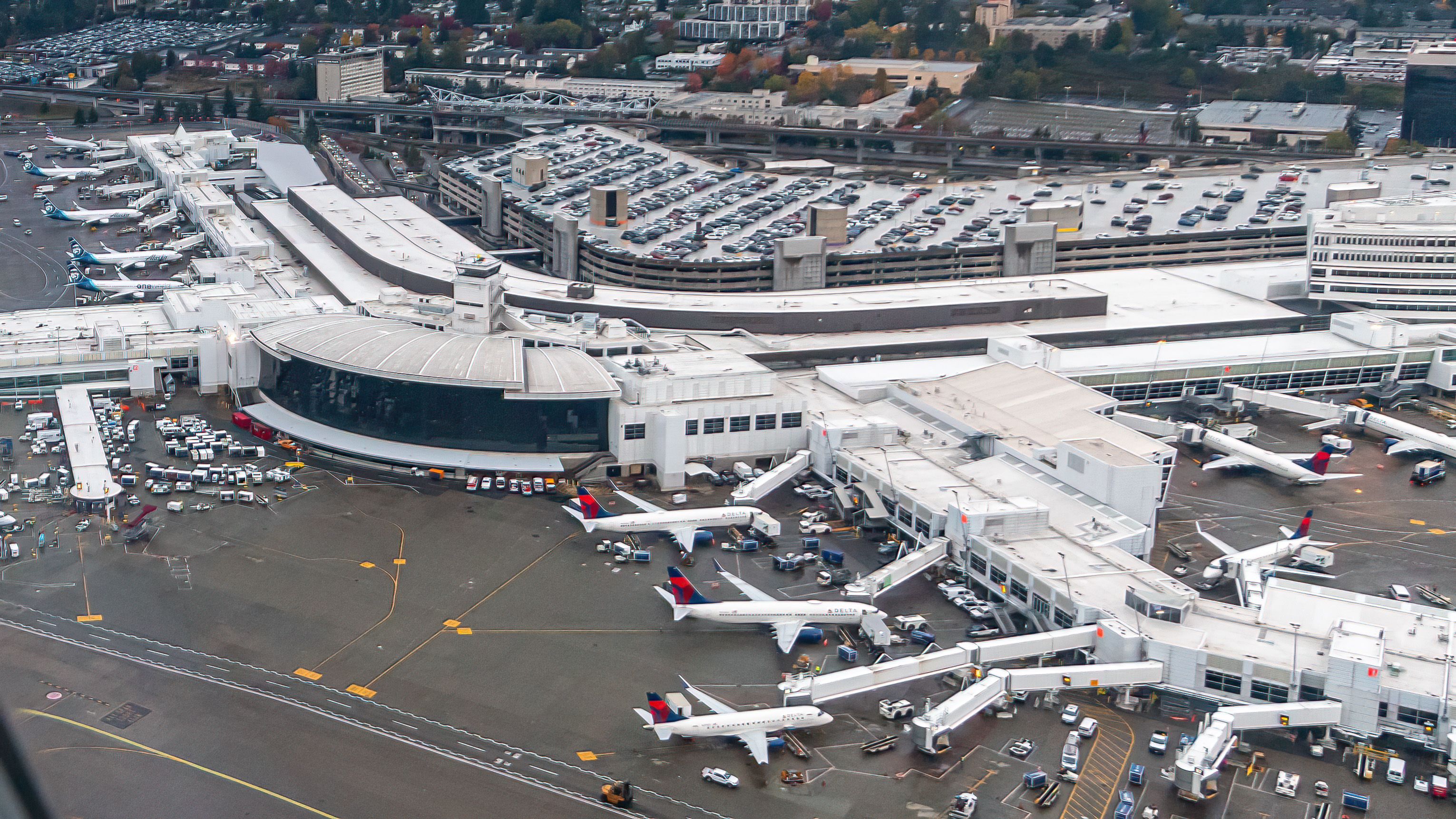 How US Airline Labor Negotiations Are Progressing Publicly