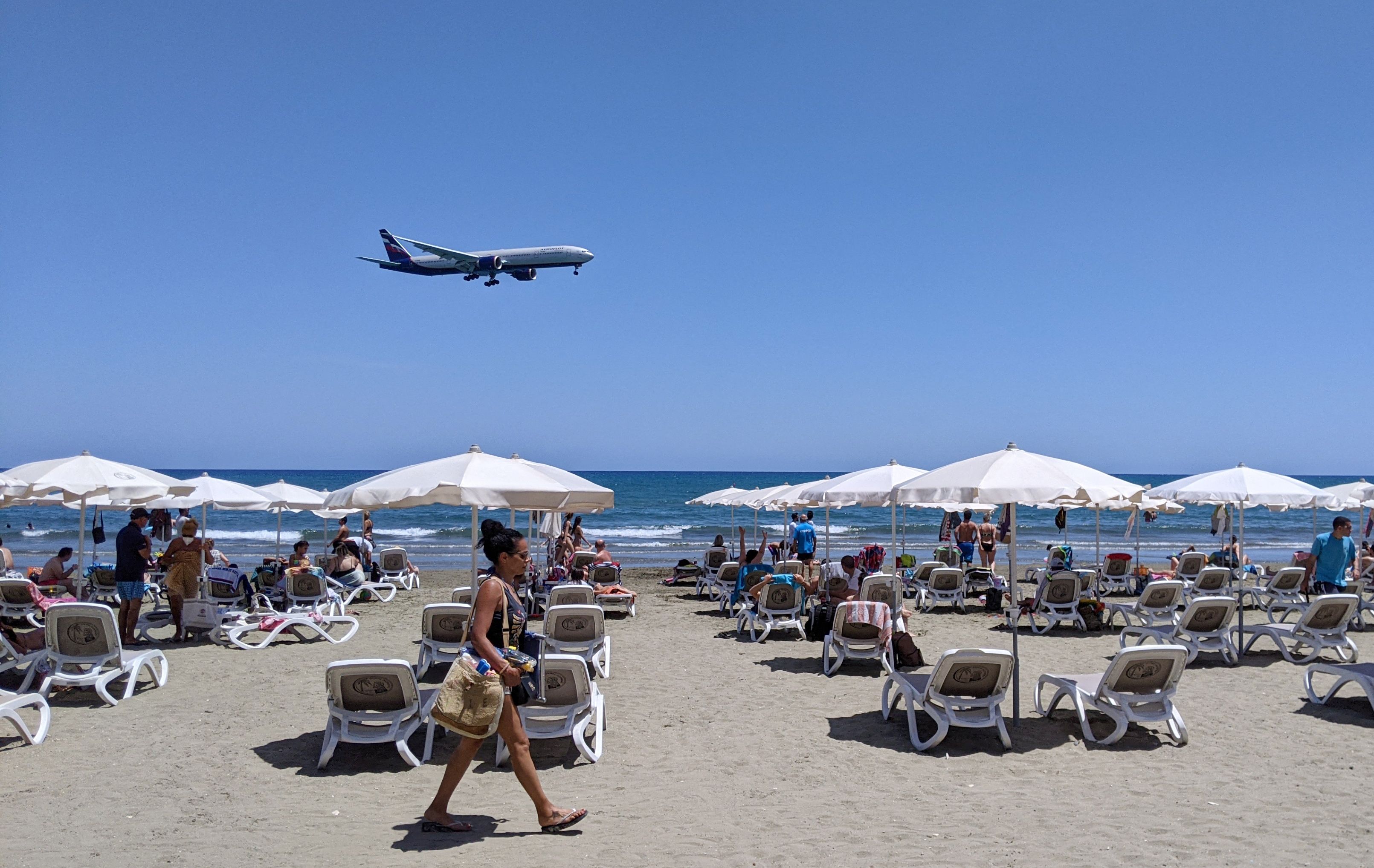 Cyprus Set To Suffer A €600 Million Blow Due To Russian Airspace Ban