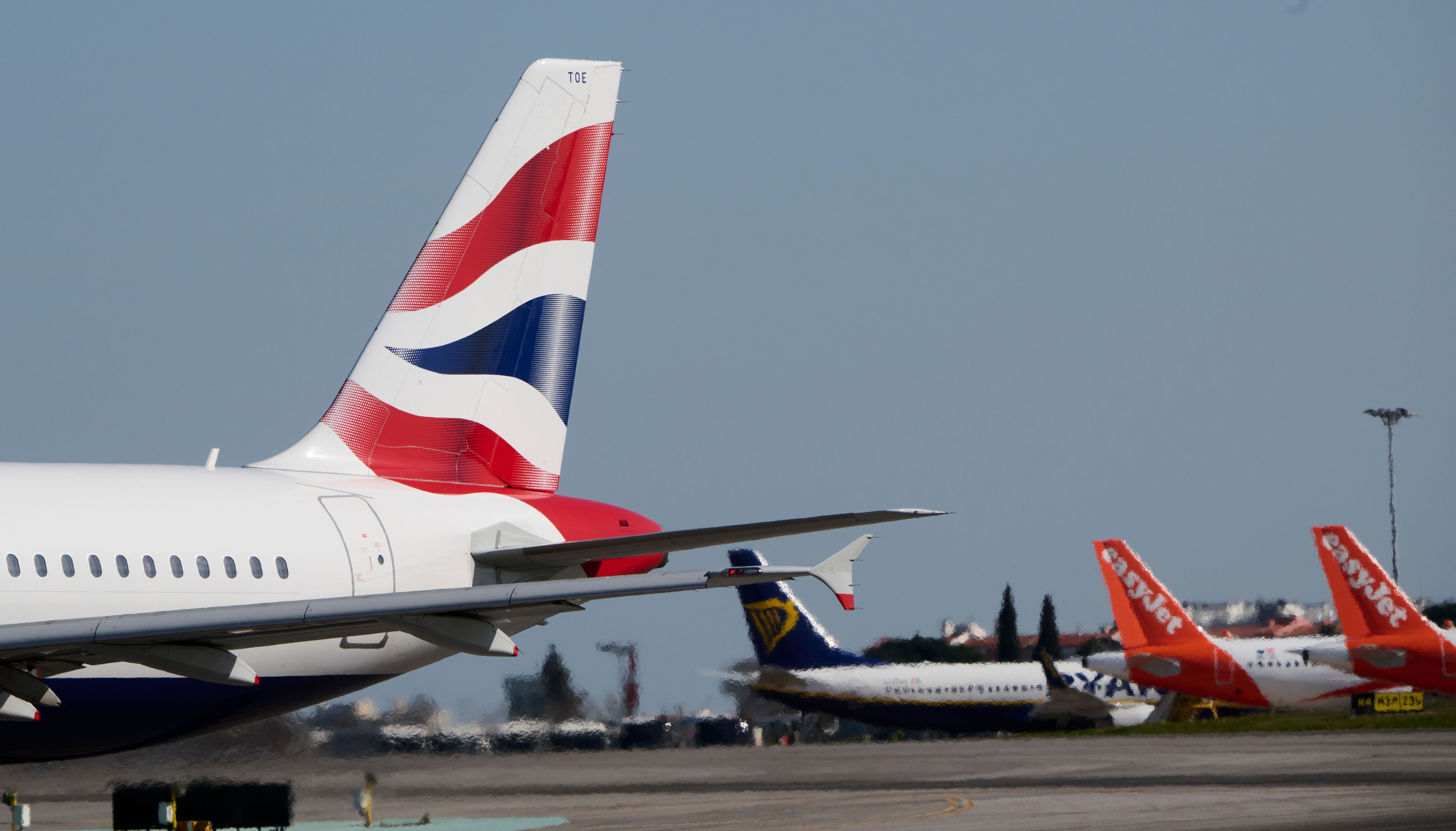 UK Government Denies Plans To Issue Emergency Visas To Tackle Airport Staffing Crisis