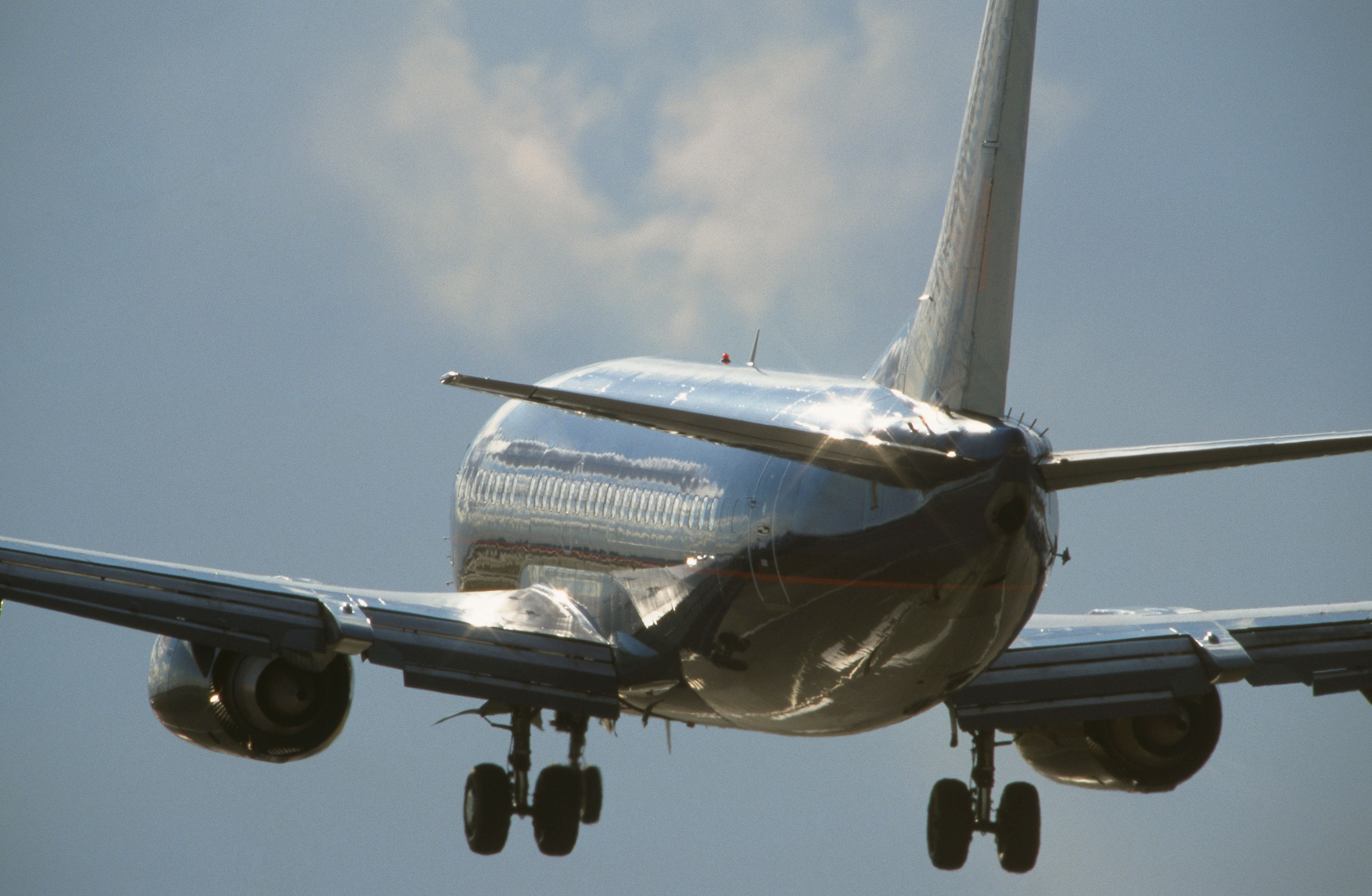 Zambian Football Supporters Stranded After 737-500 Breaks Down