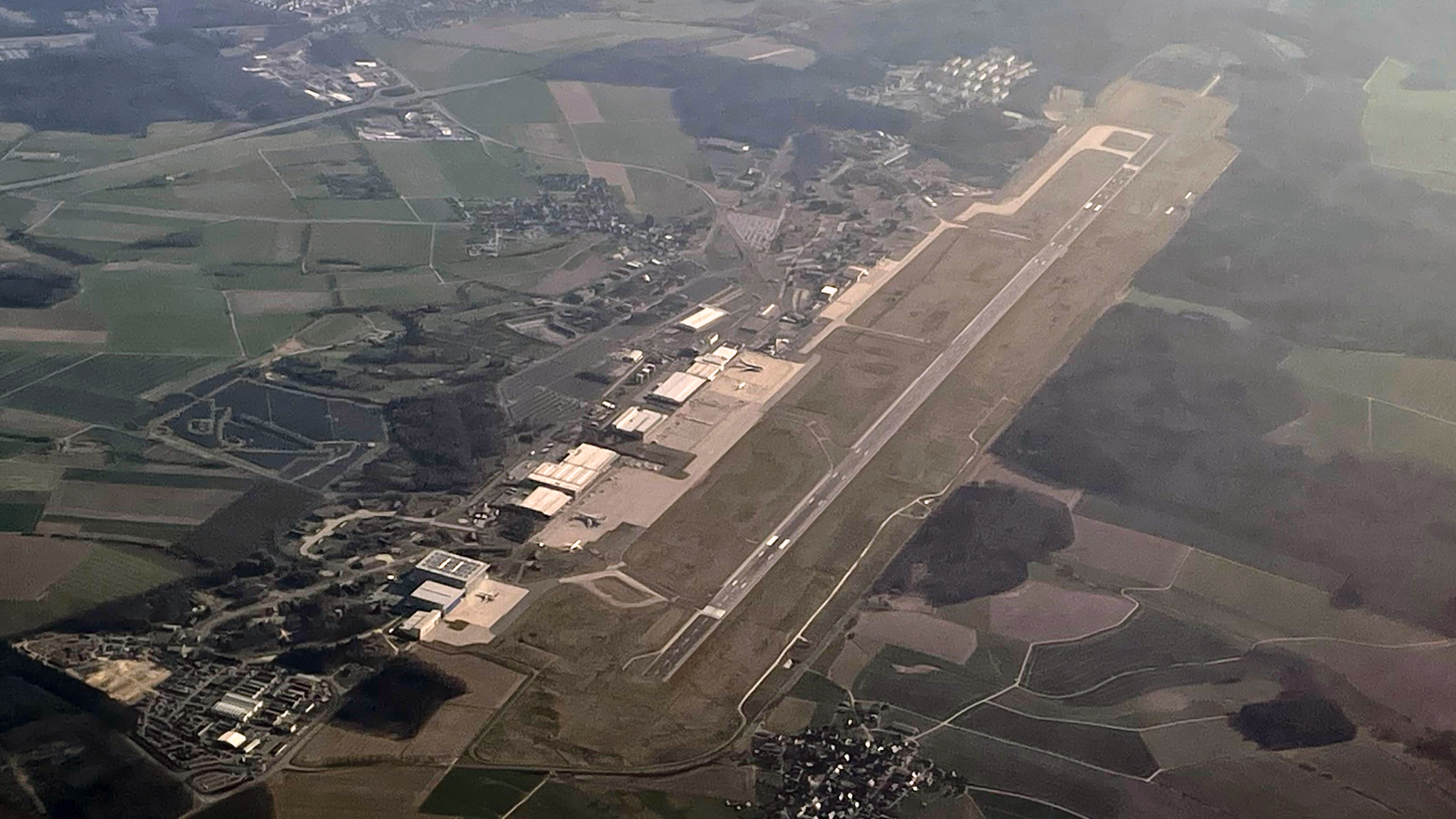 Ryanair Relief? Insolvent Hahn Airport Sold To Frankfurt Investment Firm