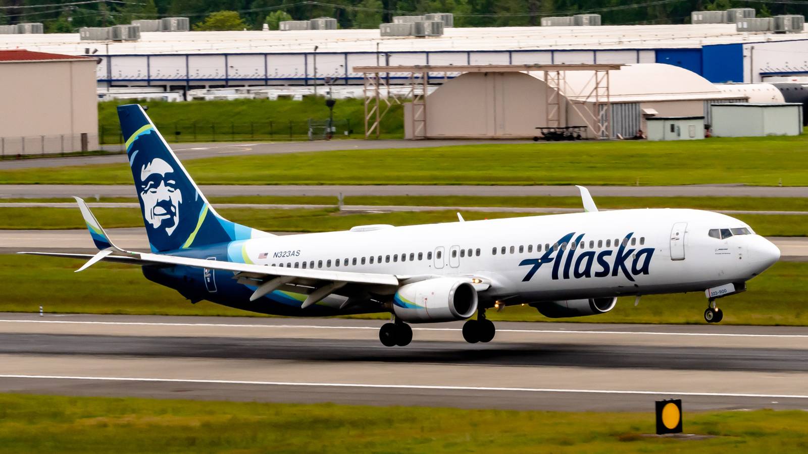 Alaska Airlines Is Planning Big Upgrades To Passenger Experience