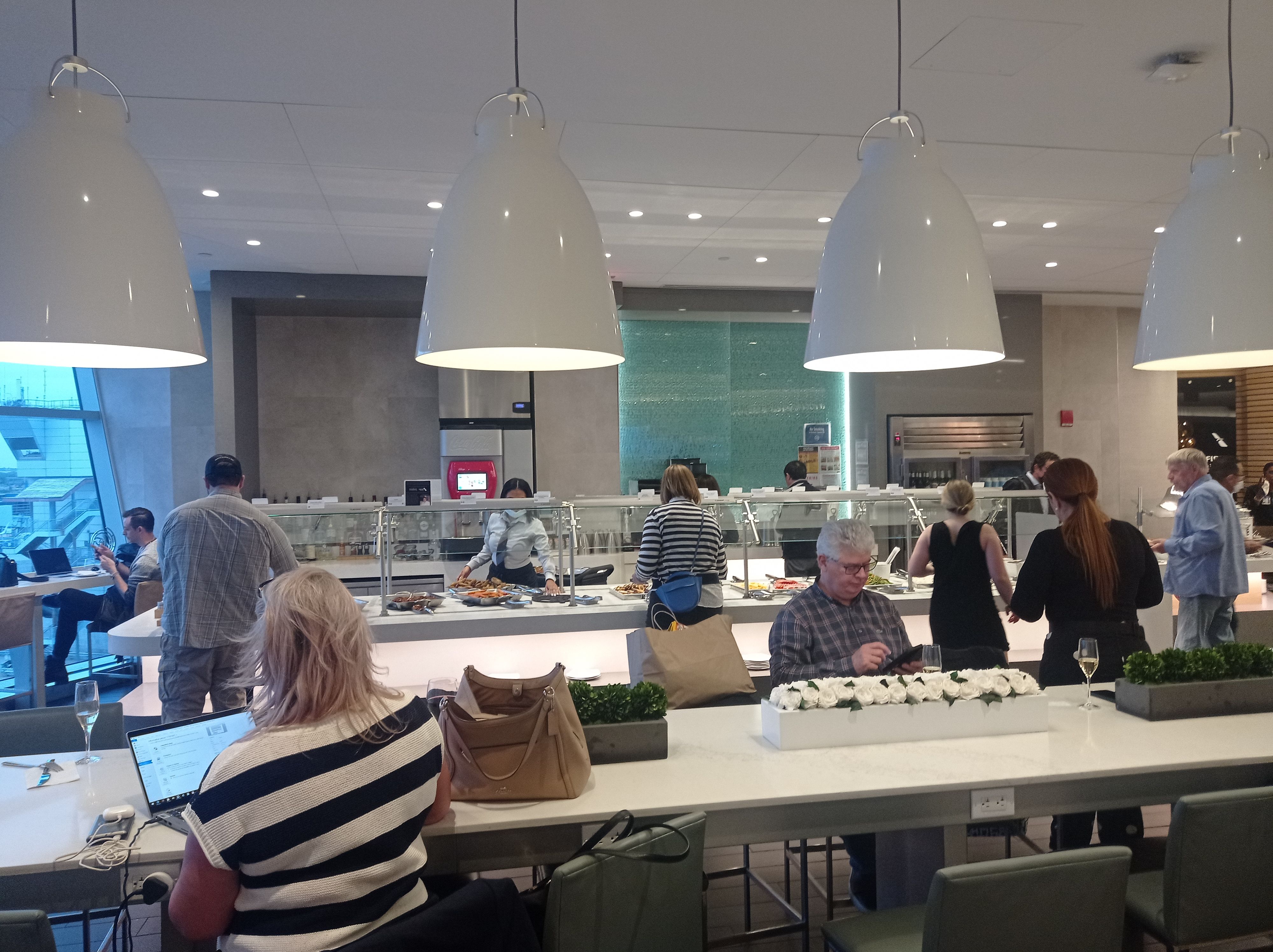 Trip Report: American Airlines Airbus A321T Business Class New York JFK ...
