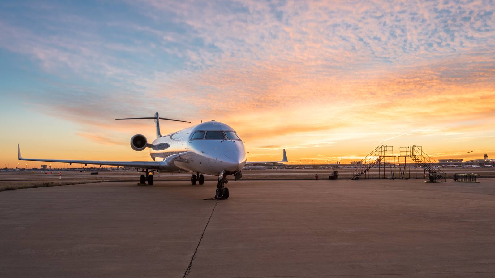 Some US Regional Pilots Get Pay Boost In Bid To Cut Shortage