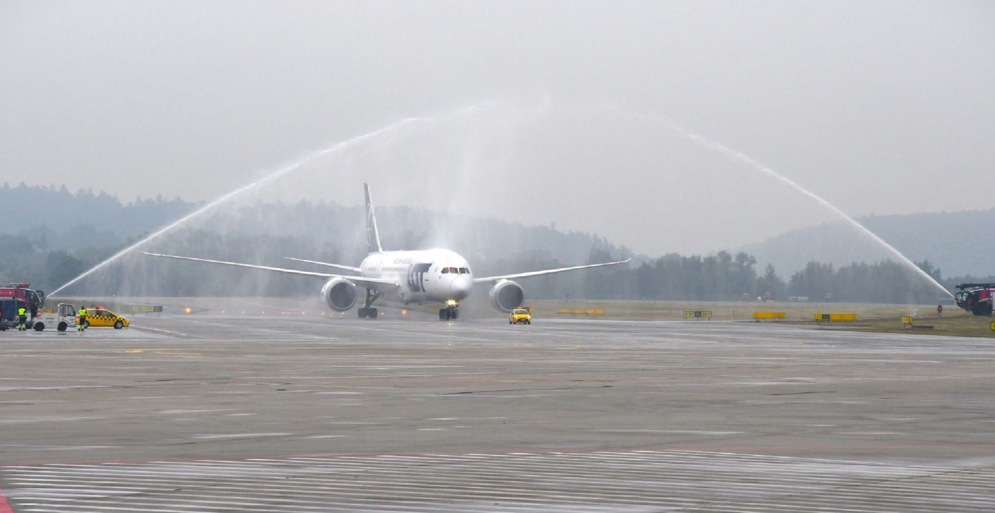 A Look At LOT Polish Airlines' 10 Transatlantic Boeing 787 Routes This Summer