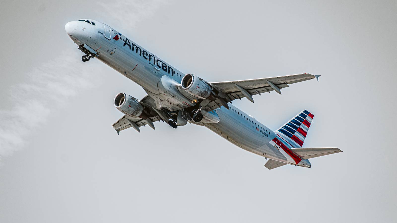American Airlines Offers Its Pilots A New Contract With A 20% Raise