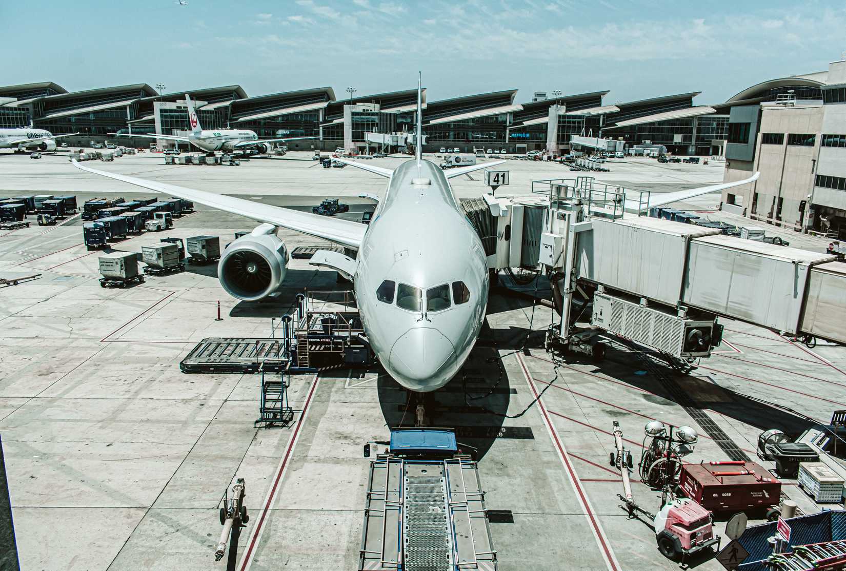 American Airlines Boeing 787-9 LAX