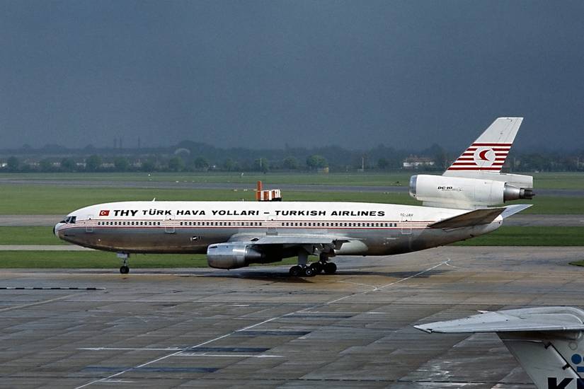 American Airlines Flight 96: The DC-10 Whose Cargo Door Fell Off