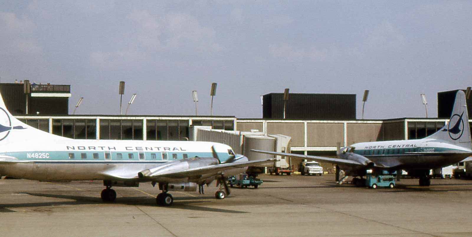 North Central Airlines Flight 458: The Convair CV-580 That Collided With A Hangar