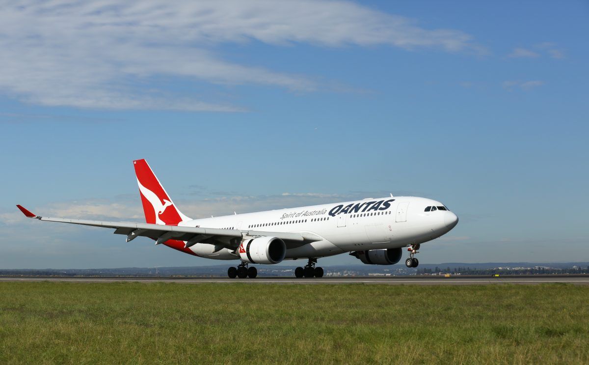 Not Without My Stuff: Qantas Passengers Take Carry-On In Emergency Evacuation