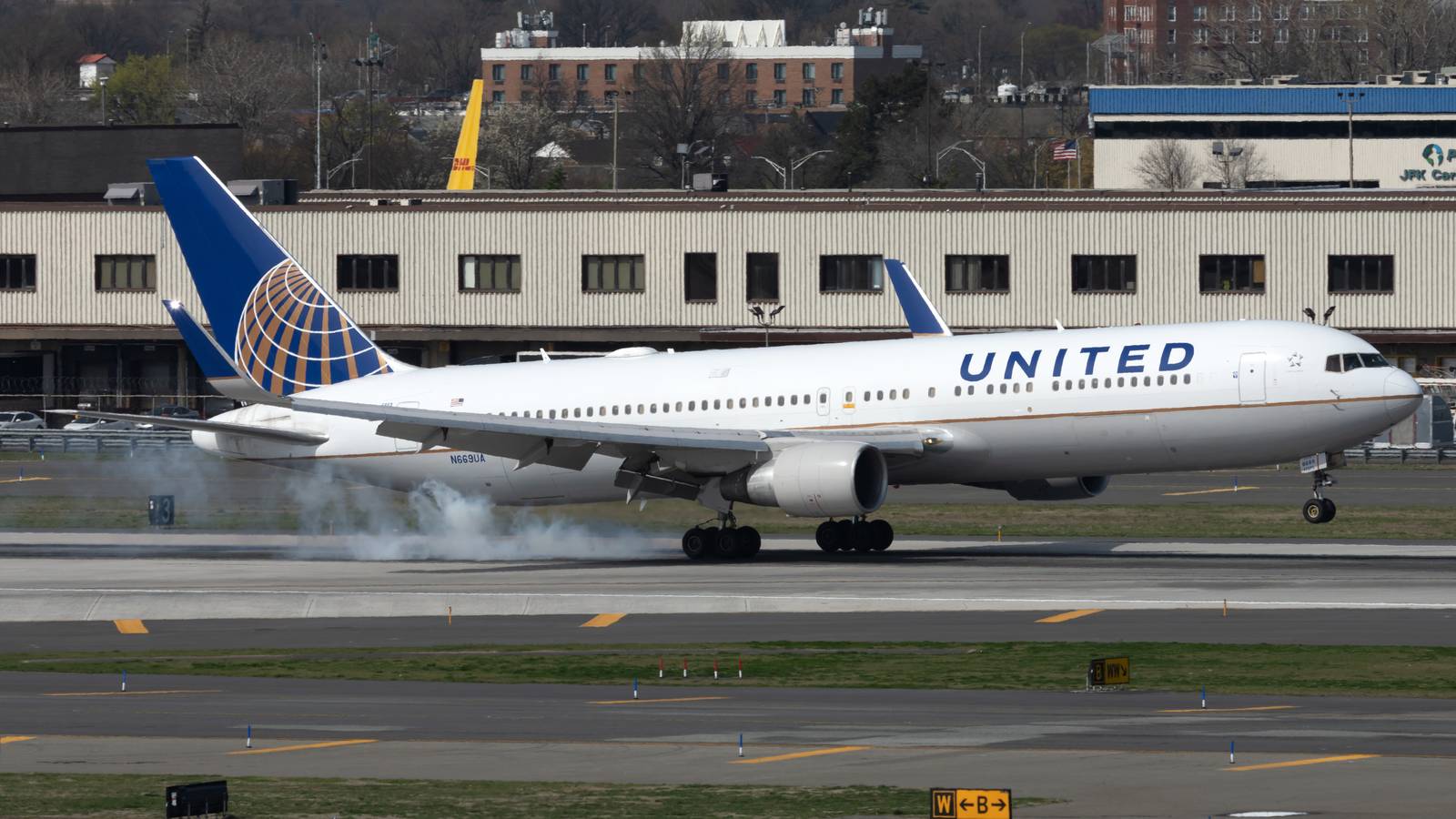 Investing Onboard: United Airlines Launches A New Amenity Kit