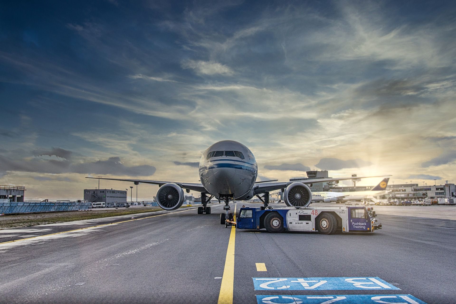Key To Aircraft Turnarounds: The Role Of A Dispatcher