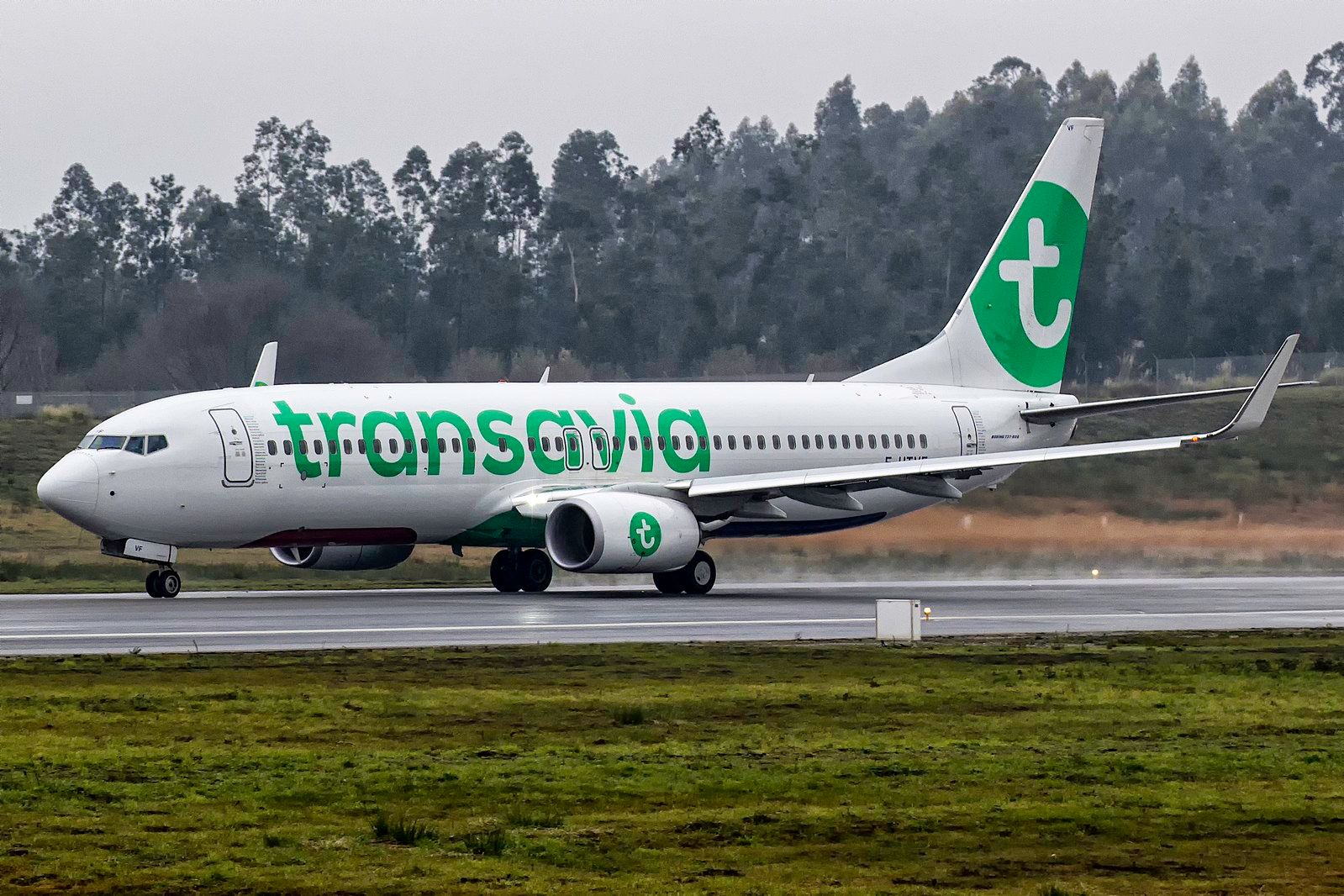 Cool: Passengers Can Now Get Dunkin' Donuts Delivered To Transavia Flights