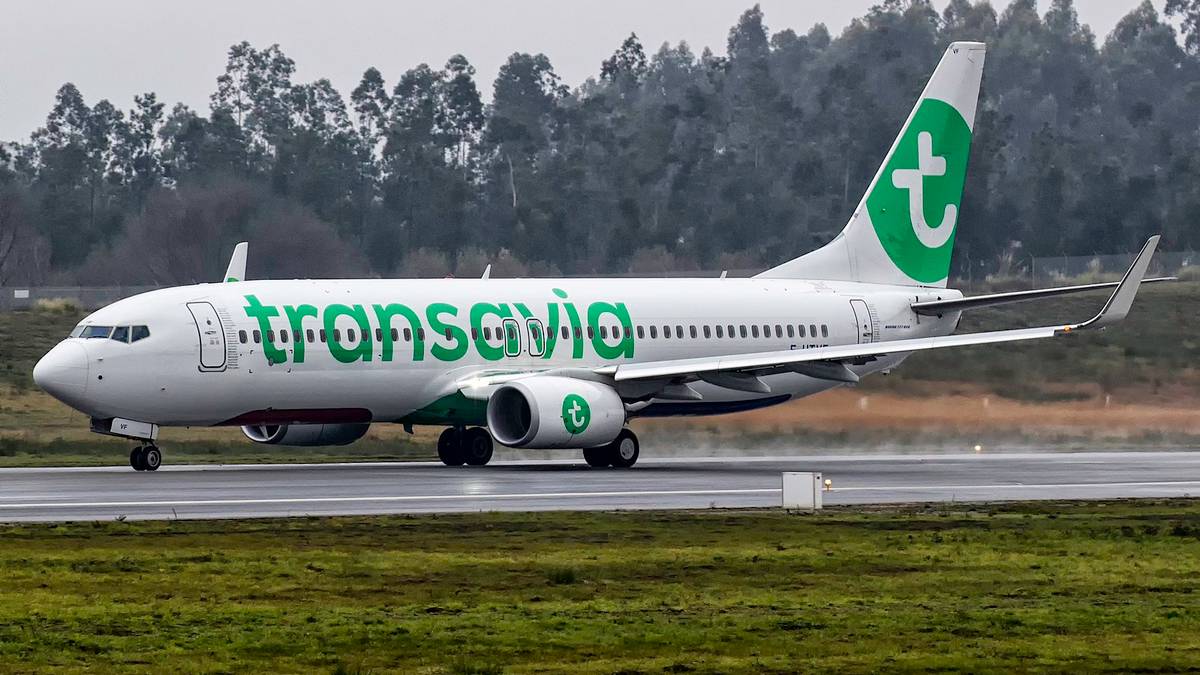 Cool: Passengers Can Now Get Dunkin' Donuts Delivered To Transavia Flights