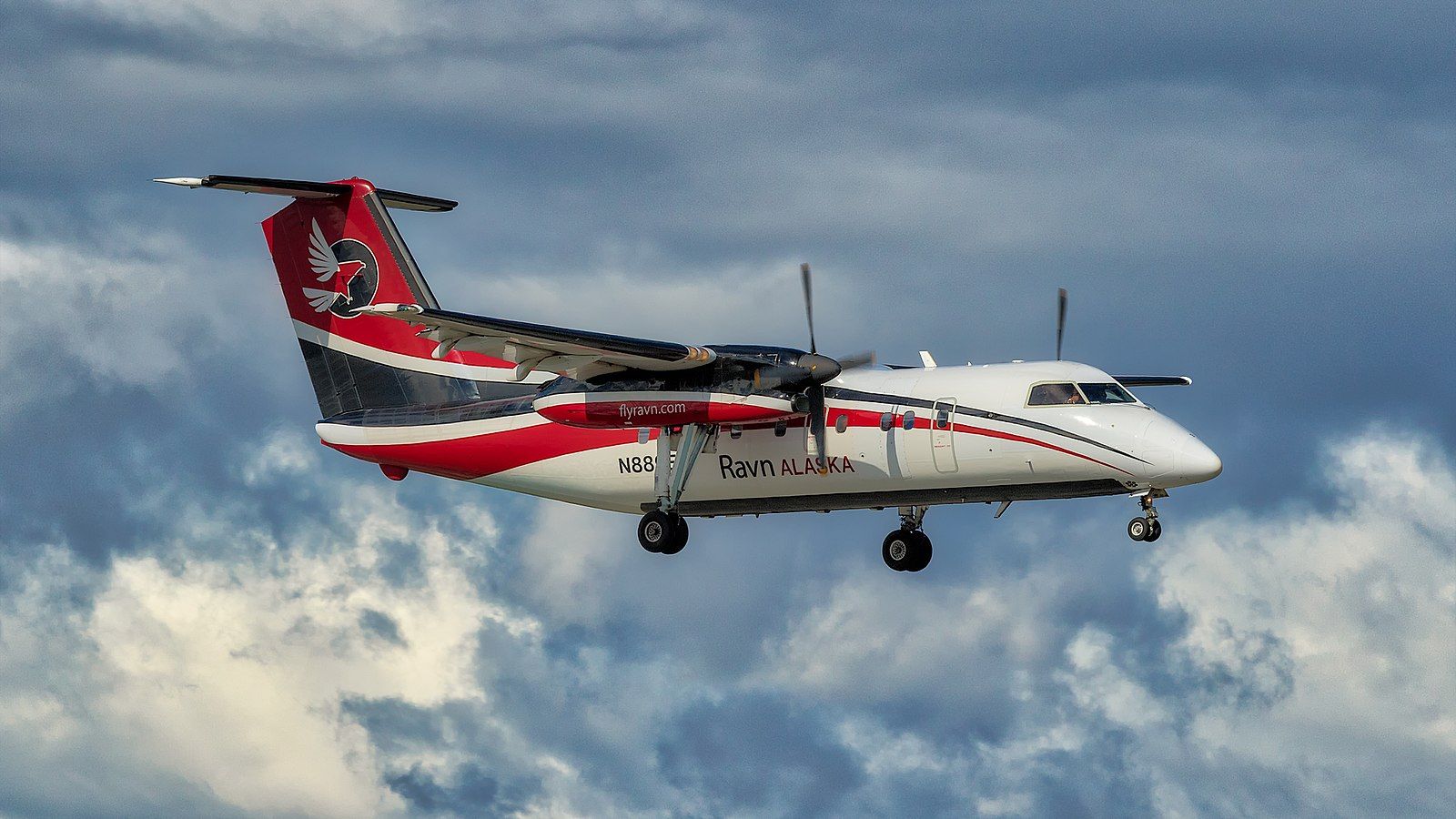 Ravn Alaska Changes Its Cookie Supplier – Will Passengers Love Or Hate It?