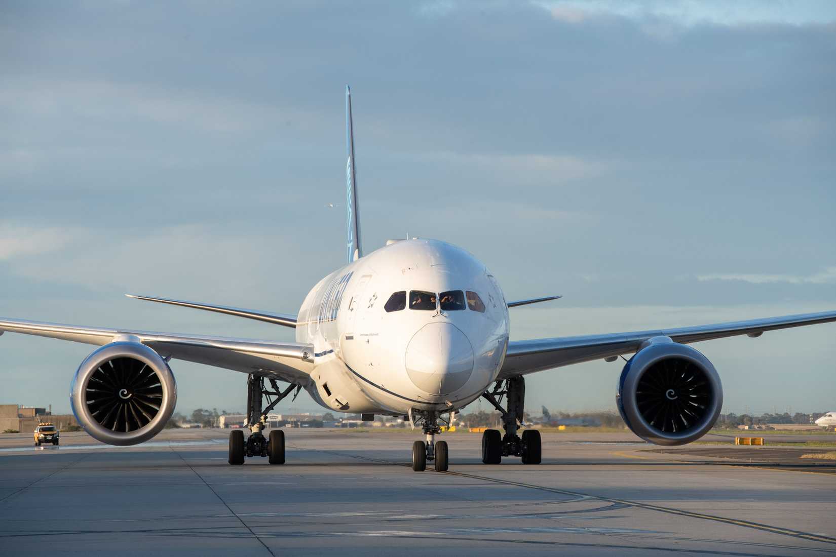 United Airlines Boeing 787 Dreamliner At Melbourne Airport