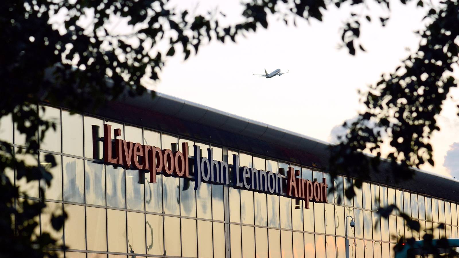 Why Liverpool Airport Isn't Facing The Same Operational Difficulties As Neighboring Manchester