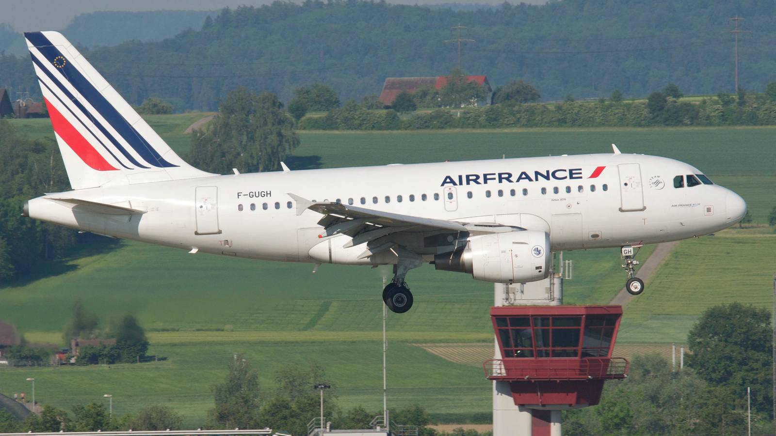 Sad: Air France Airbus A318 Sent To US For Scrapping