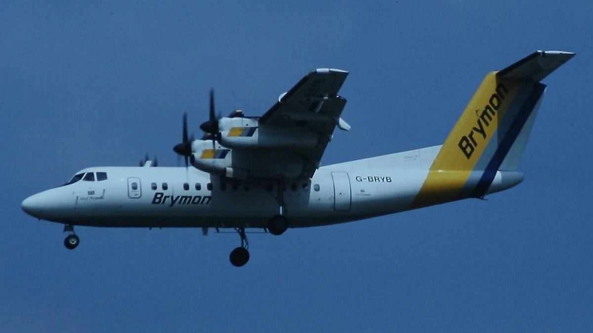 Forerunner To London City Airport: How A Dash 7 Landed In Canary Wharf In 1982