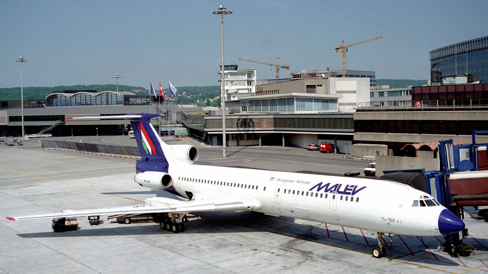 Tupolev Belly Landing: The Story Of Malév Hungarian Airlines Flight 262