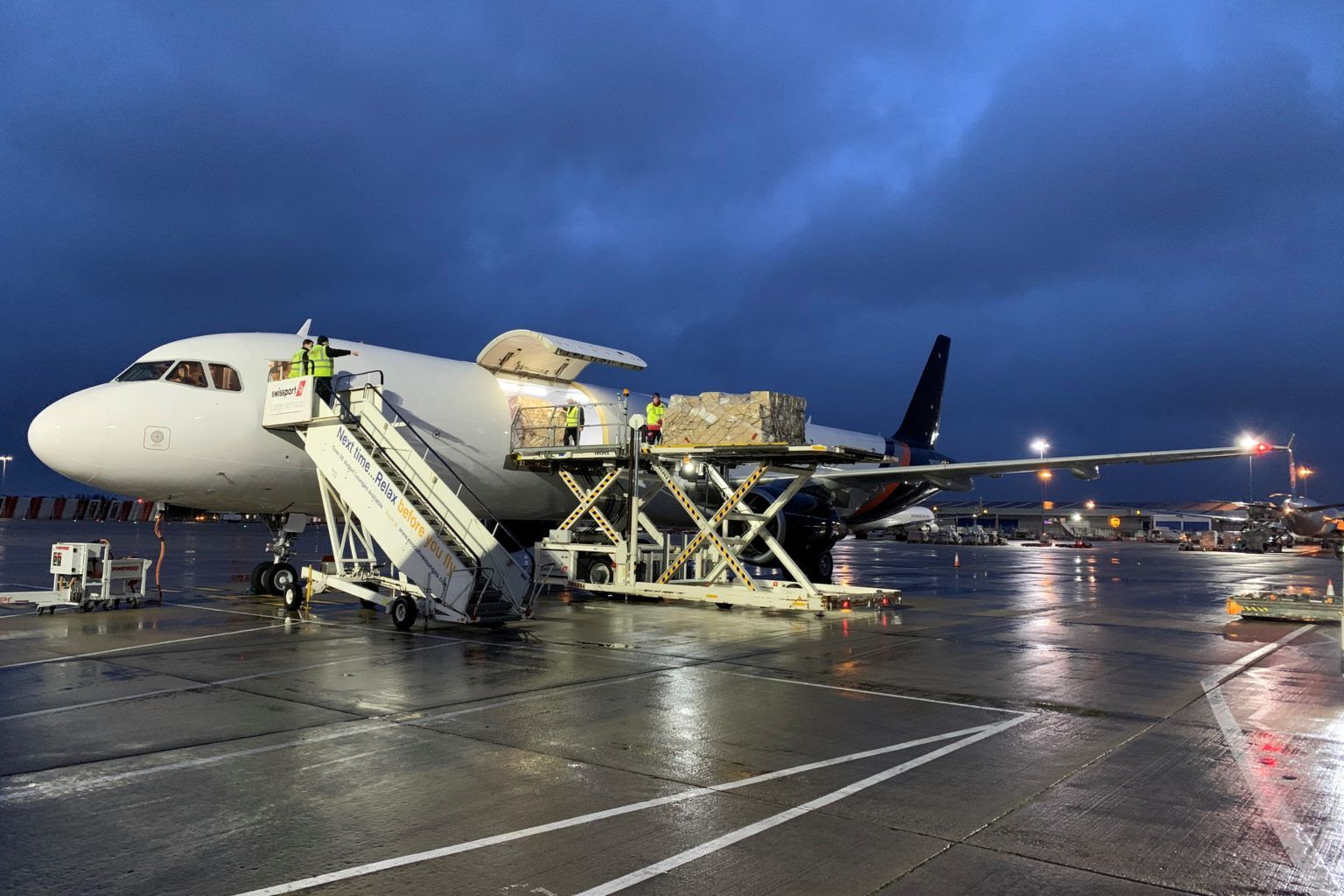 AerCap Places Order For 15 Airbus A321P2F Aircraft