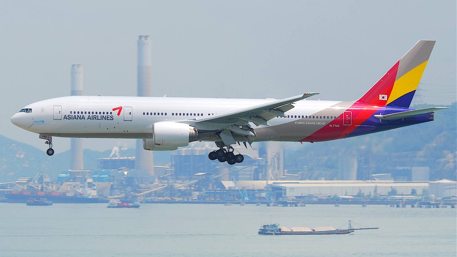 Asiana Airlines Flight 214: The Boeing 777's First Fatal Crash
