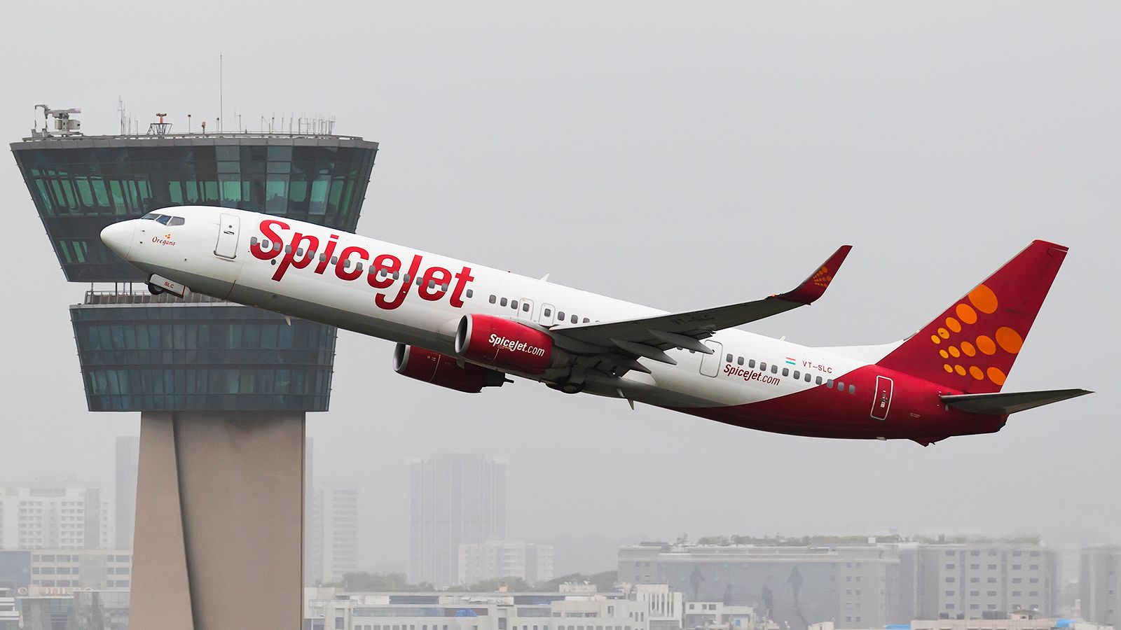 SpiceJet Puts Pilots On Unpaid Leave To Trim Costs