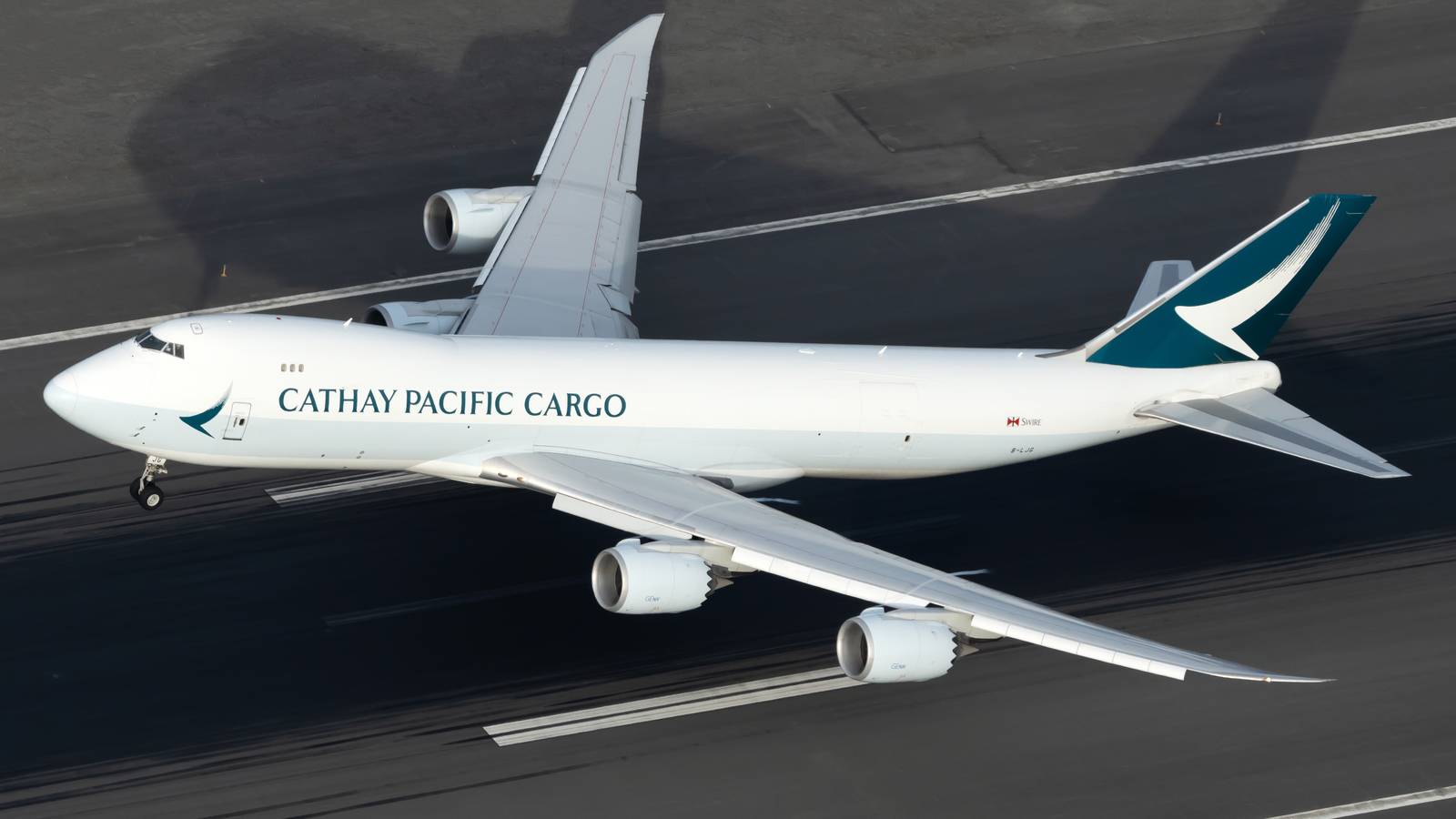 Cathay Pacific Eyes Order Of New Boeing Cargo Airplanes