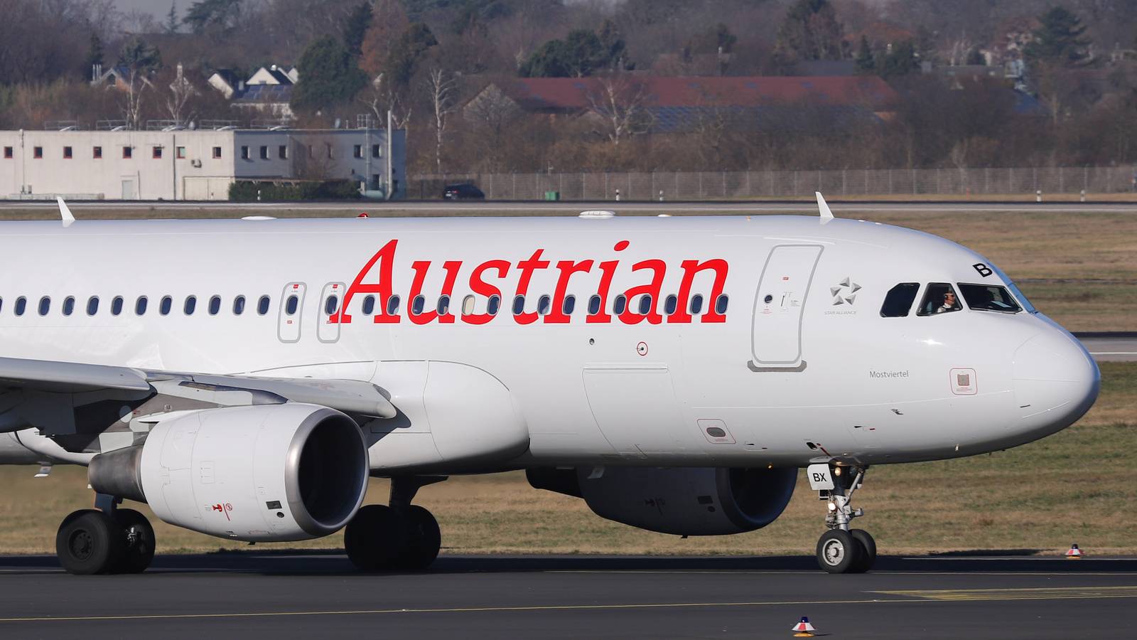 Austrian Airlines Welcomes Final Airbus A320 Back To Fleet
