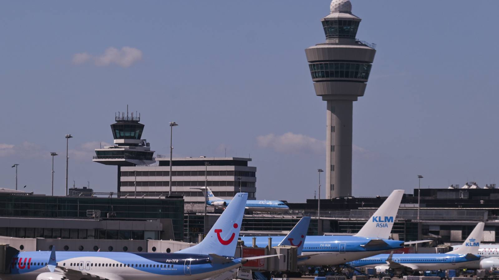 More Airlines Redirect Flights As Amsterdam Chaos Continues