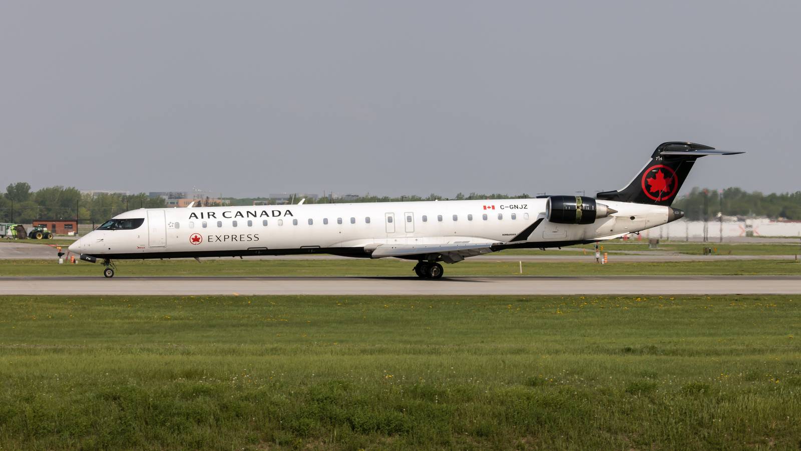 Oops: Air Canada CRJ-900 And Tug Collide In Boston