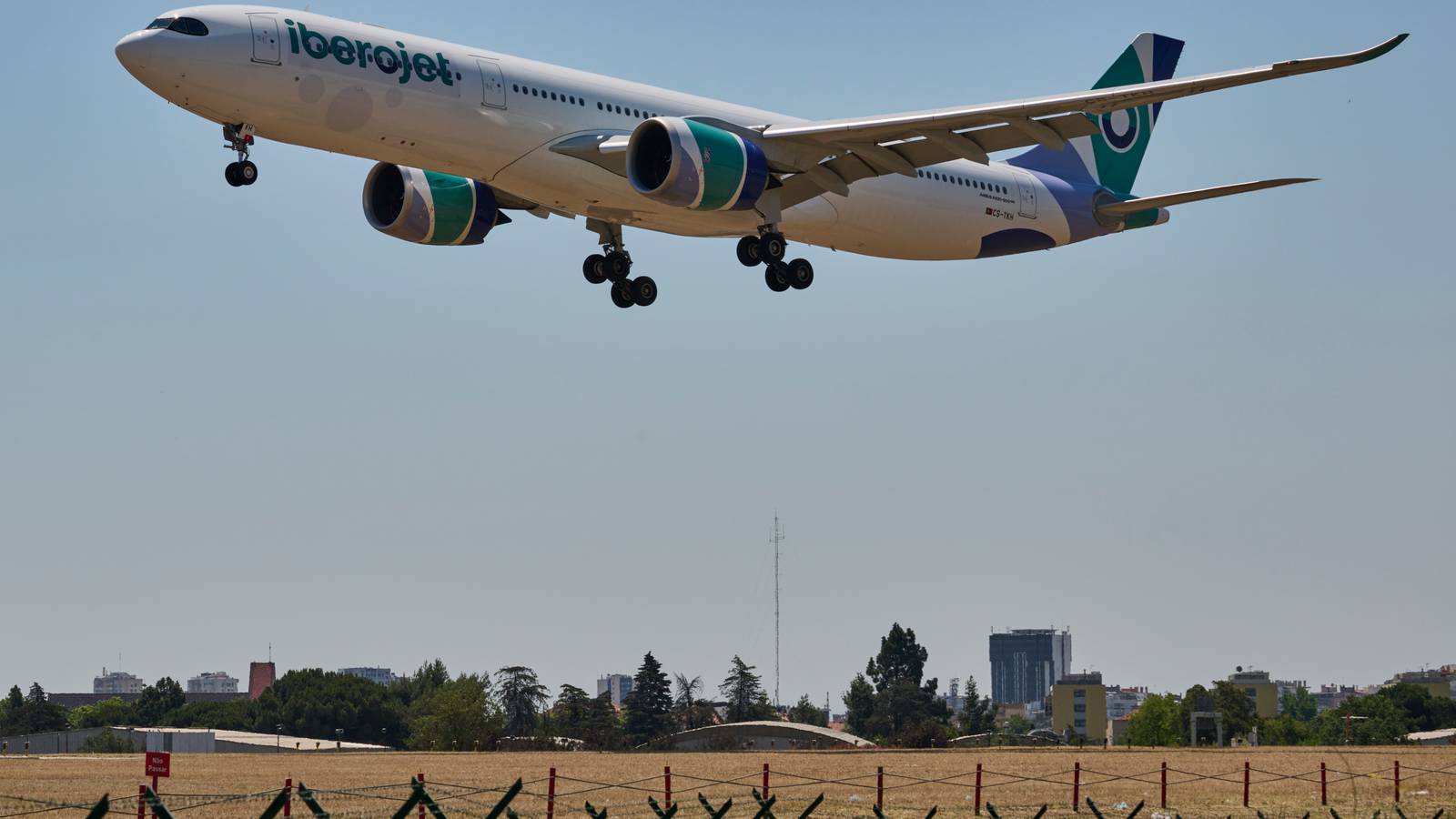 A Look Into The Six Long-Haul Routes Between Spain And Mexico