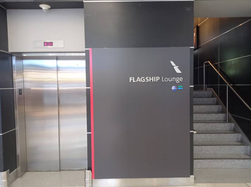 Trip Report: American Airlines Airbus A321T Business Class New York JFK ...